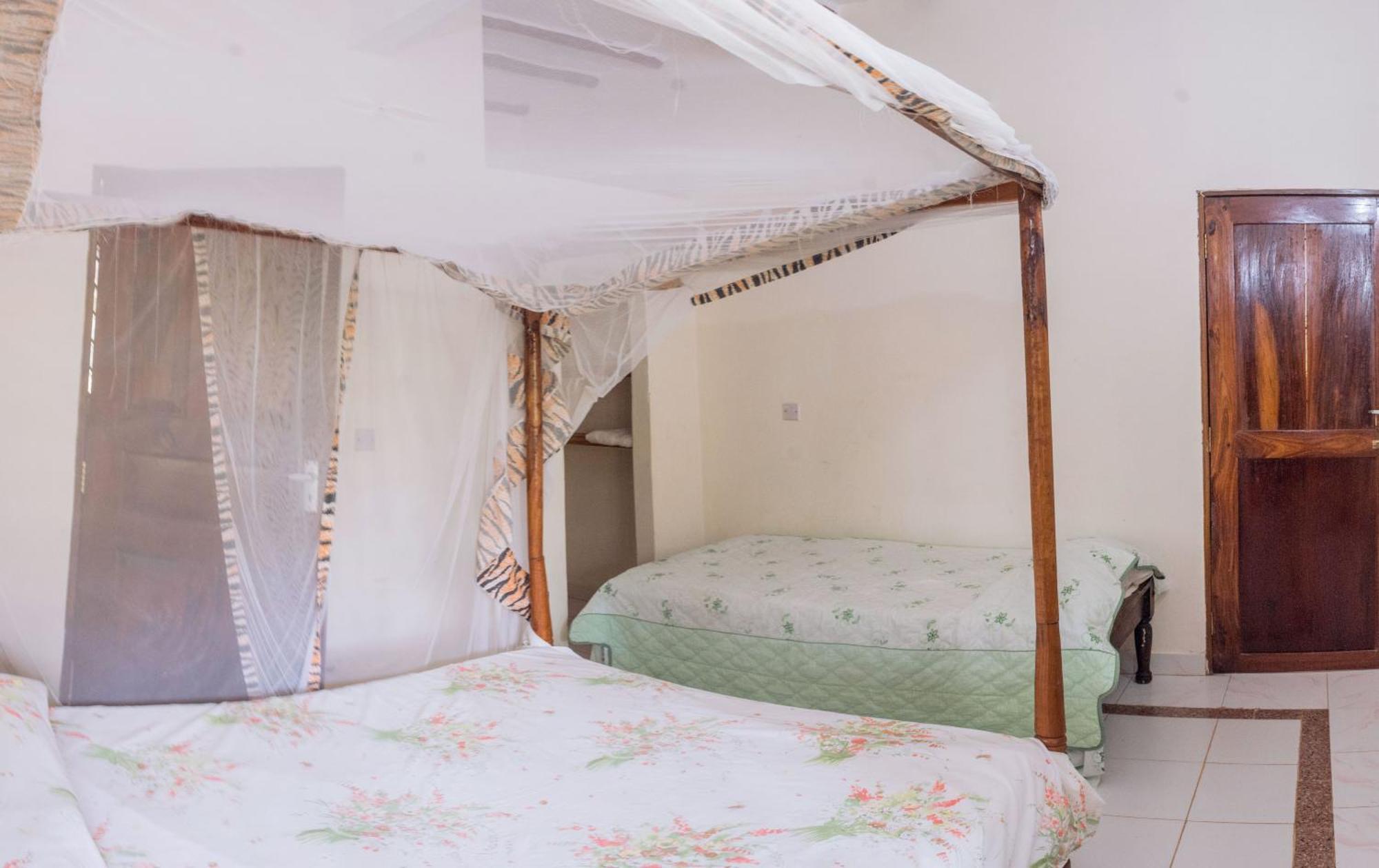 Kijani Cottages In Diani Diani Beach Kültér fotó