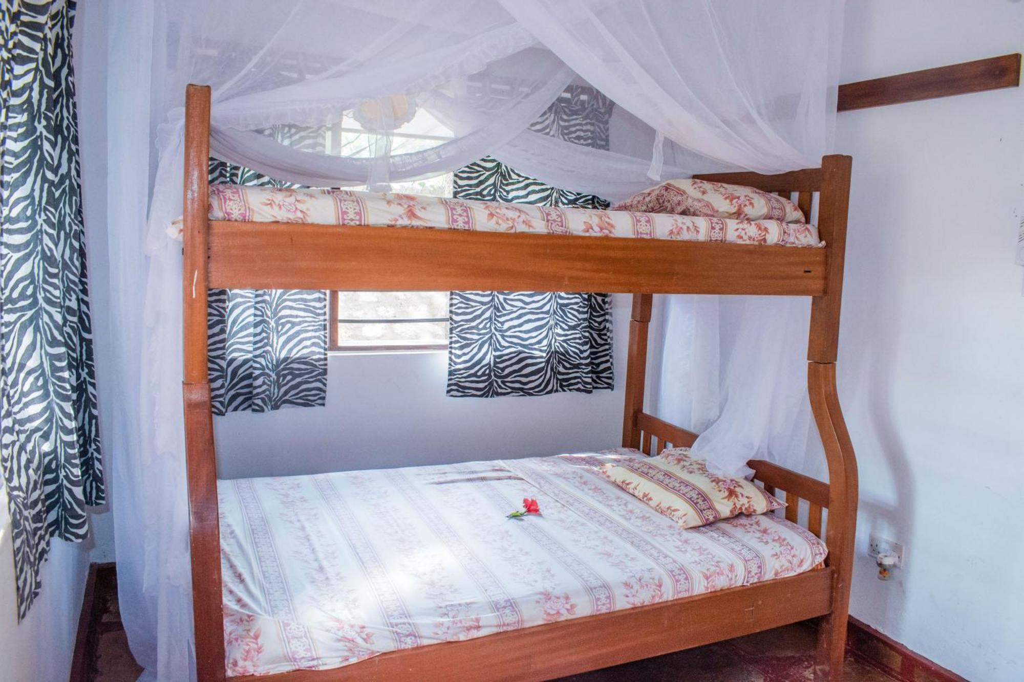 Kijani Cottages In Diani Diani Beach Kültér fotó