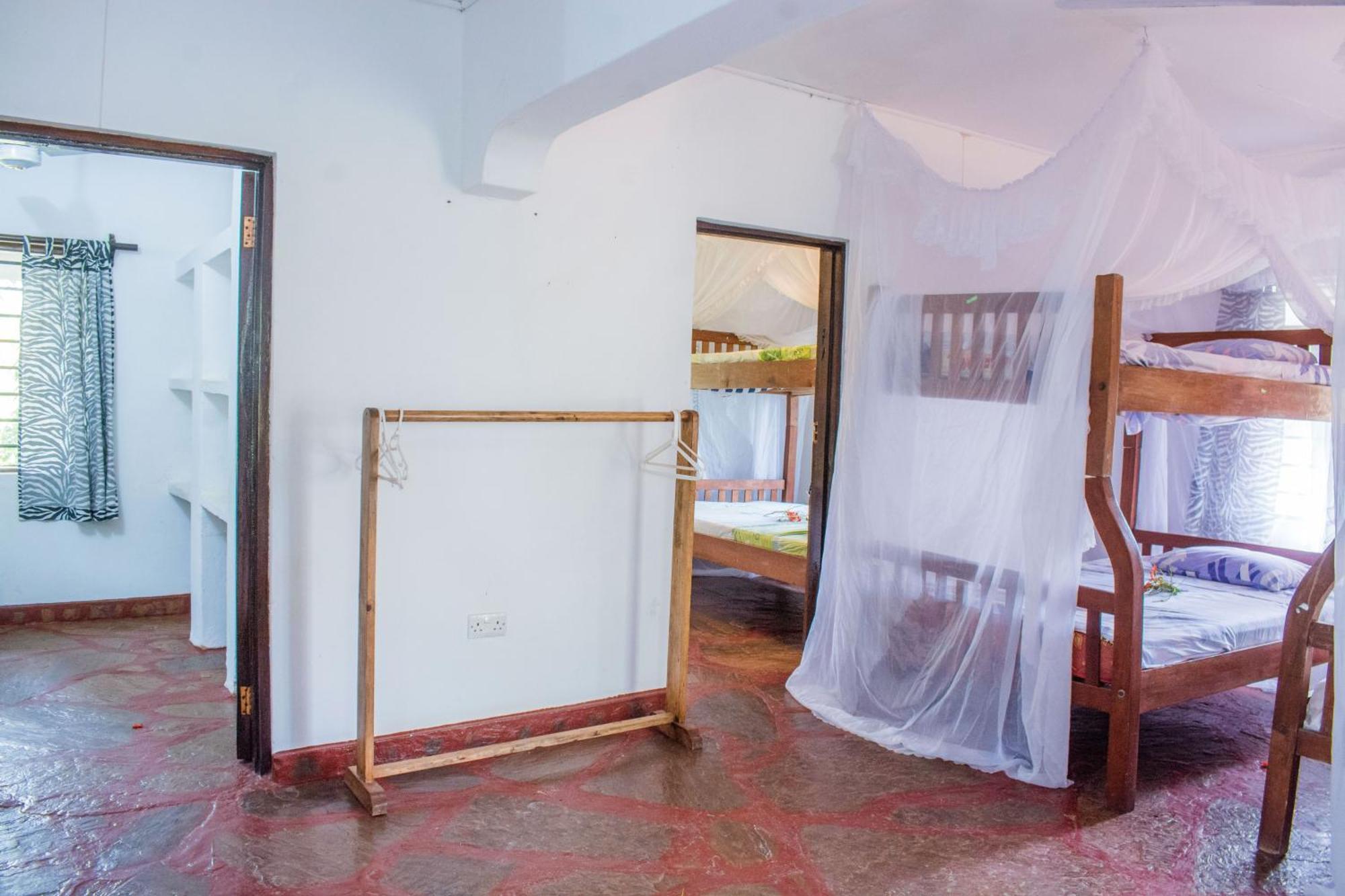 Kijani Cottages In Diani Diani Beach Kültér fotó