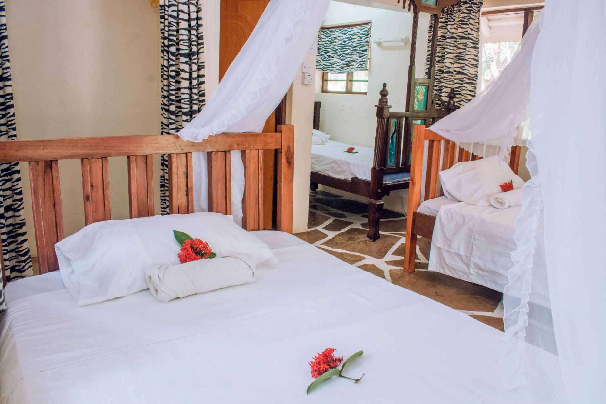 Kijani Cottages In Diani Diani Beach Kültér fotó