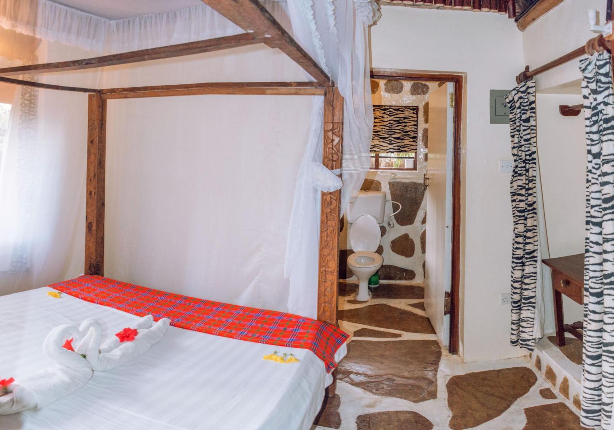 Kijani Cottages In Diani Diani Beach Kültér fotó